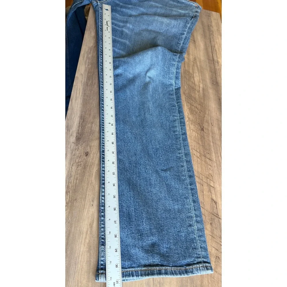 Levi's 559 Relaxed‎ Straight Jeans Blue 38 Waist 31 Inseam EUC